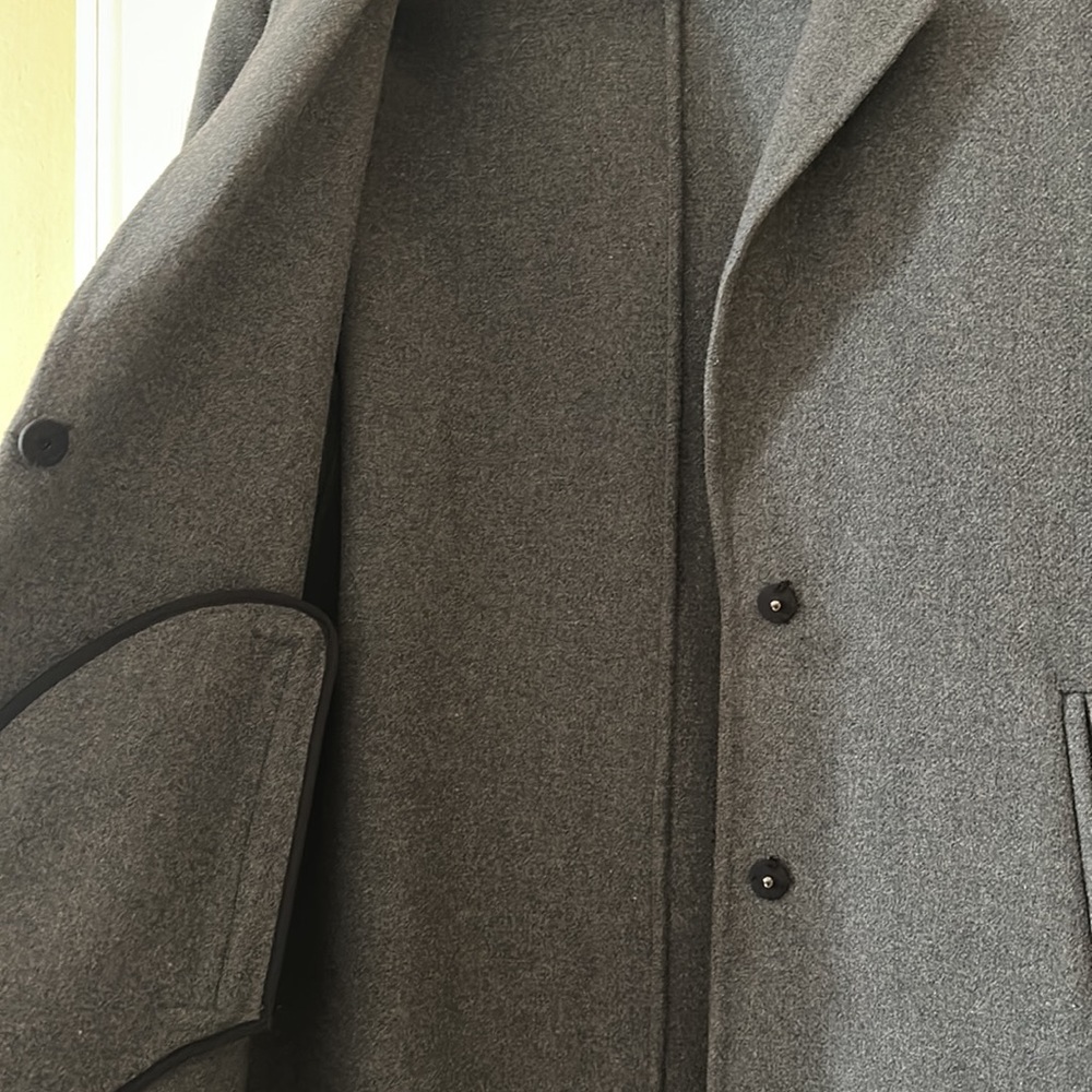 LIKE NEW Zara Women’s Jacket - Picture 4 of 7